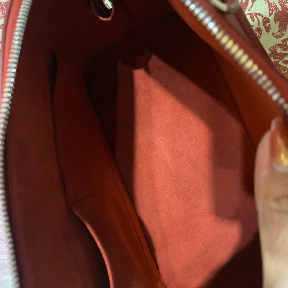 Authentic Louis Vuitton Alma red Epi leather - Picture 10 of 14